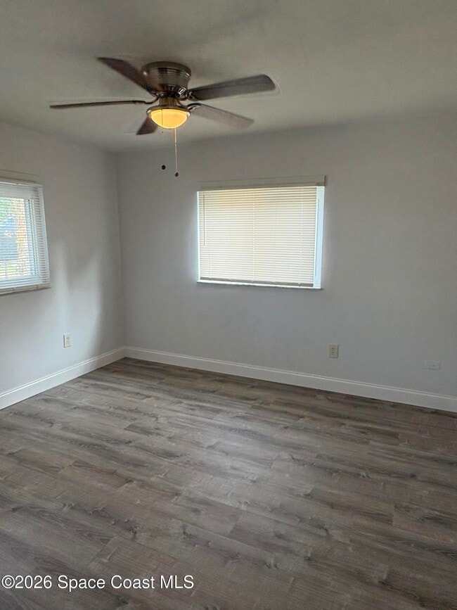 Photo - 313 Oleander Pl