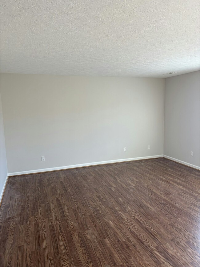 Photo - 5802 Raiford Cir