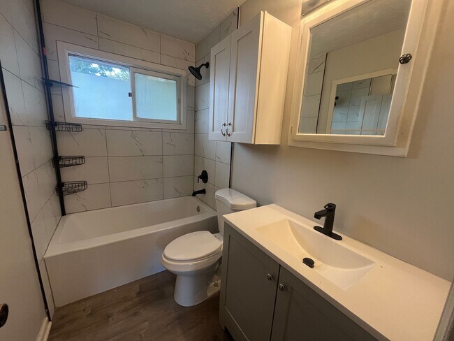 Photo - Great Split Entry in LaVista