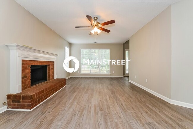 Photo - 4 Bedroom Pet-Friendly Home in Stockbridge, GA with Main Street Renewal