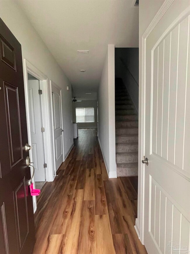 Photo - 384 Hilburn Ln