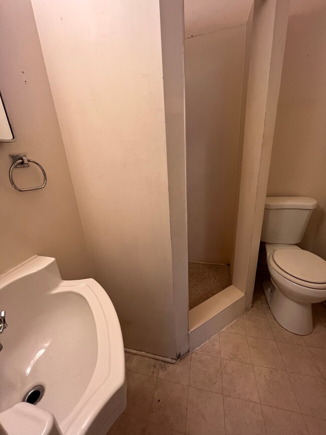 Photo - 137 E Gorham St