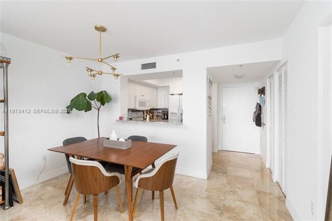 Photo - 1800 Sunset Harbour Dr Unidad 1800 Sunset Harbour Dr # 809