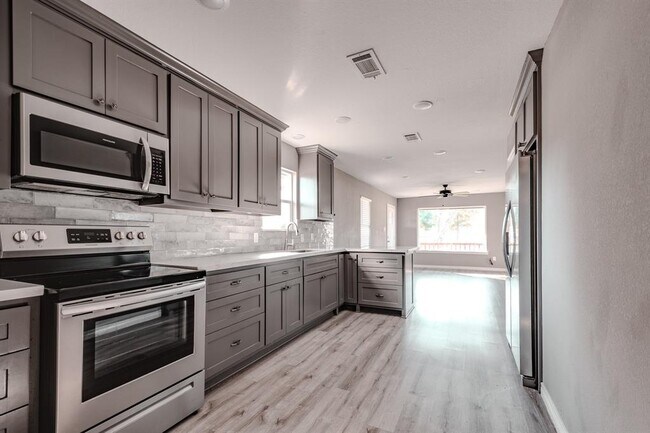 Photo - 4305 Lord Rd