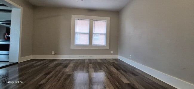 Photo - 2420 Linden Ave Unidad 2