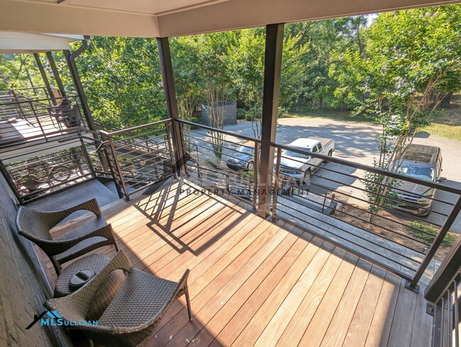Photo - 144 E Tryon St Unit 3
