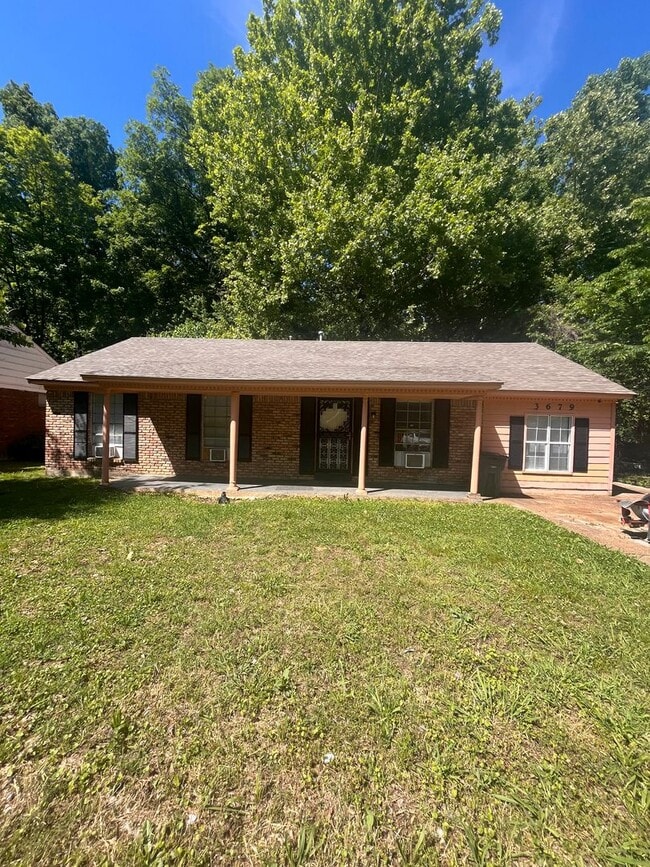 Building Photo - Great Property in quite Neighborhood
