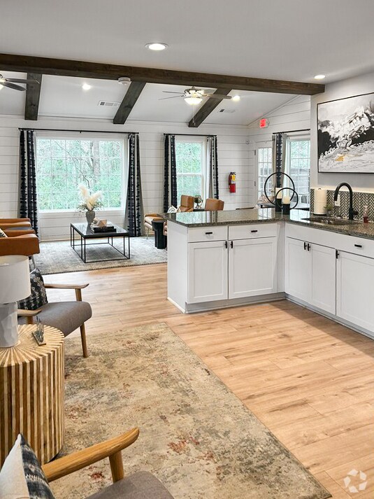 Clubhouse Kitchen - Bridlewood