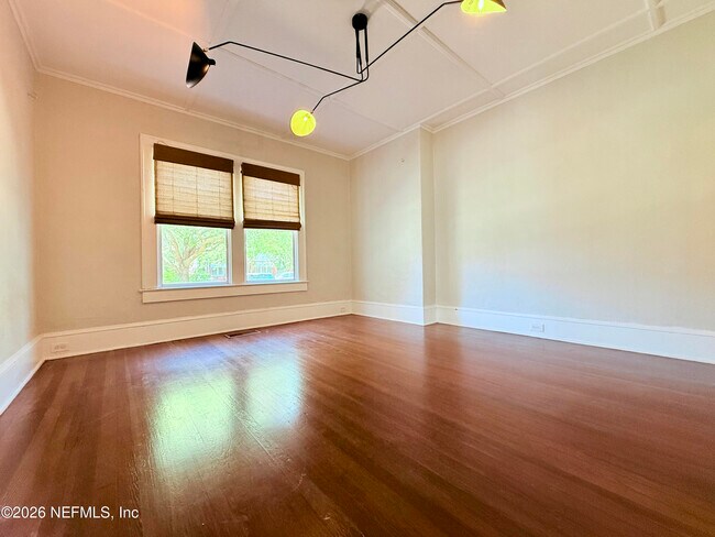 Photo - 2044 Dellwood Ave