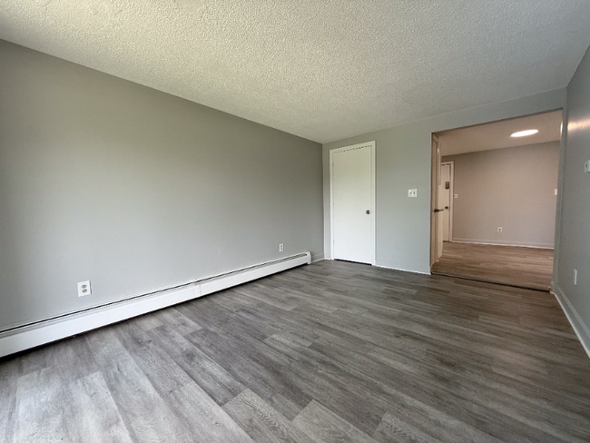 Photo - 37 Delmont St Unidad 5