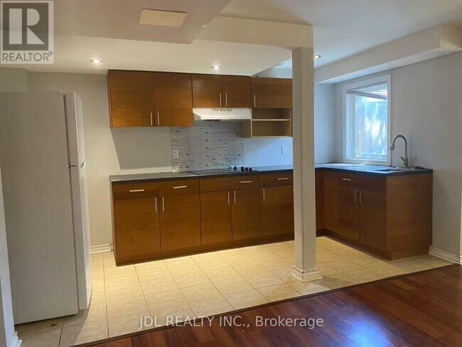 Photo - 179 Leameadow Rd