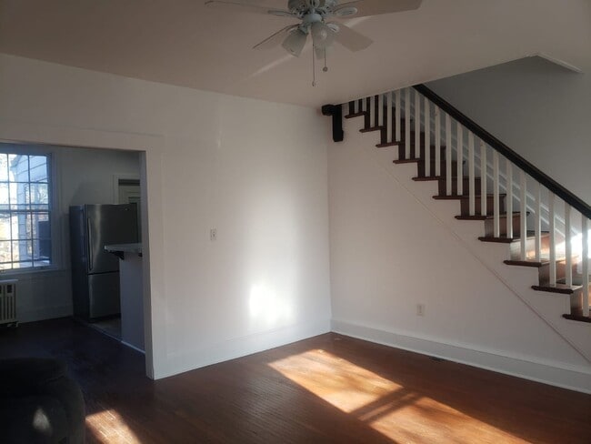 Photo - 409 E Orange St