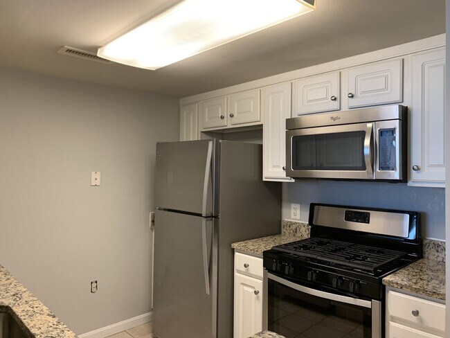 Photo - Luxury 2BD/2BA in The Gallery - Across fro...