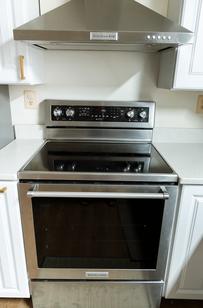 Photo - 5790 Katsura Ct