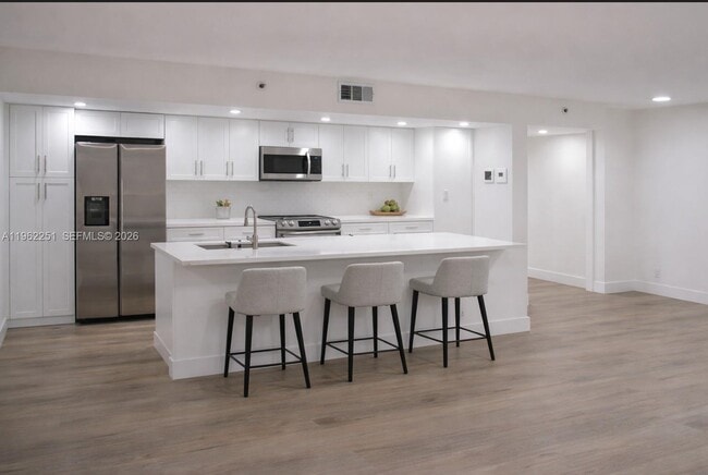 Building Photo - 955 Egret Cir Unit 310