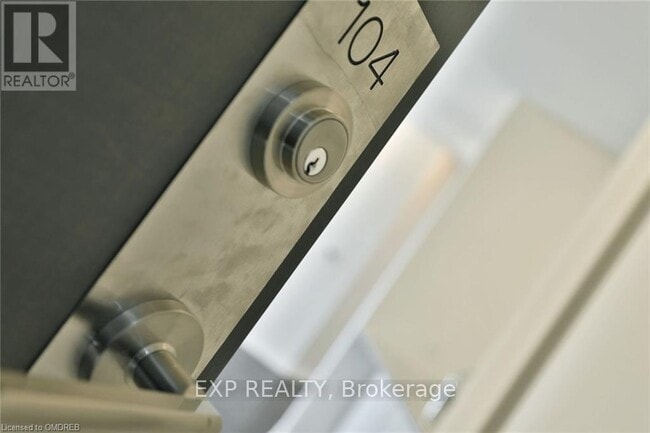 Photo - 2393 Bronte Rd