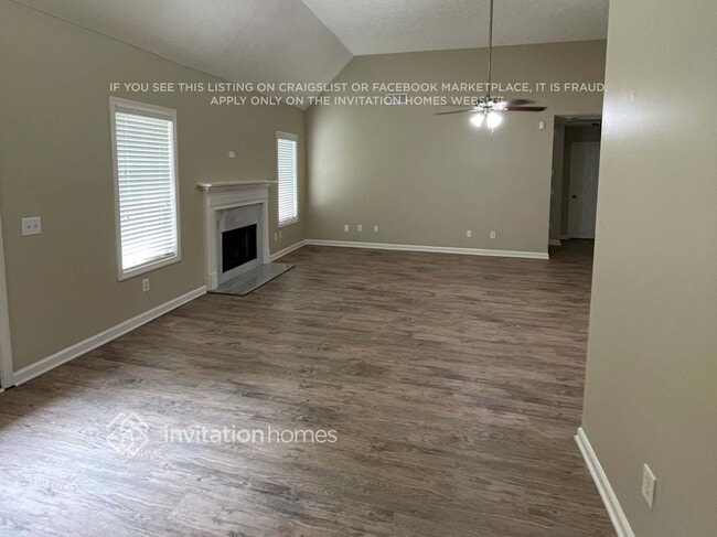 3715 Biltmore Oaks Dr SE