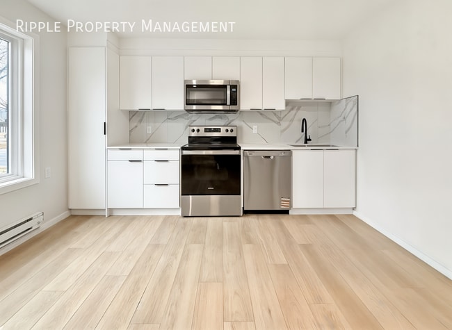 Building Photo - Modern 2 Beds, 1 Baths Basement/Lower | No Pets Allowed