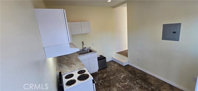 Photo - 9705 Main St