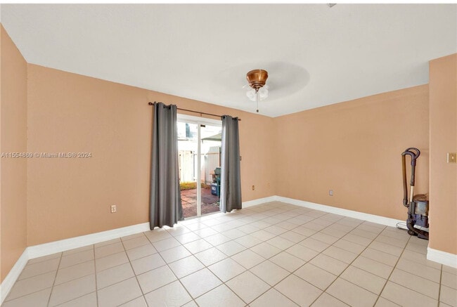 Photo - 7955 NW 8th St