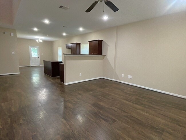 Photo - 8138 Gallahad St