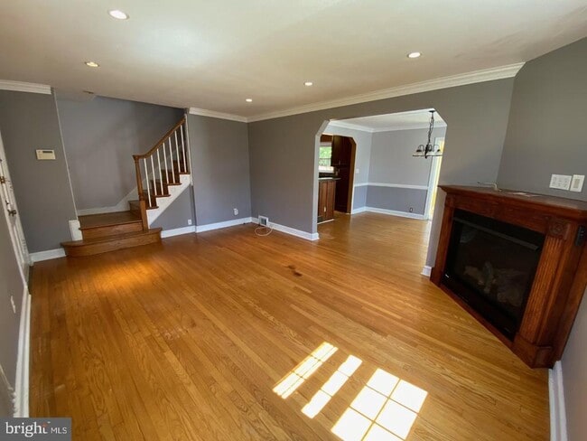 Photo - 14 Granville Dr