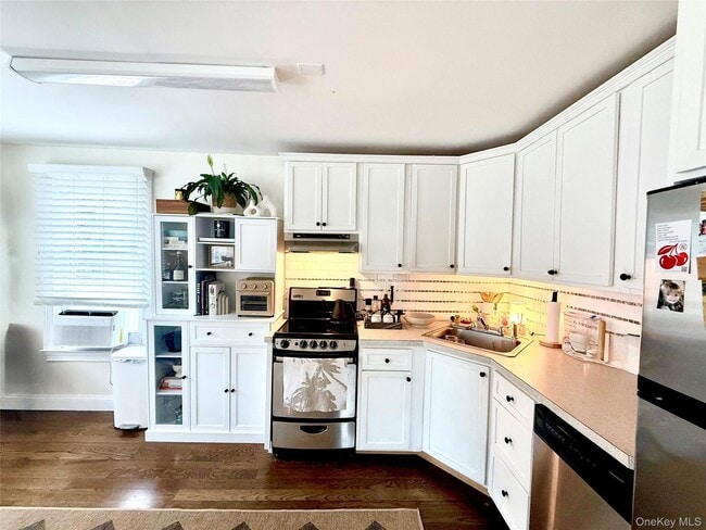 Photo - 9 Oyster Bay Road