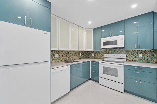 Photo - 3220 Bayview Dr Unidad 302