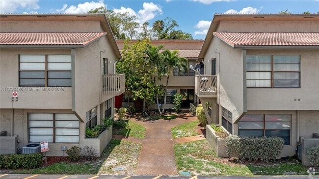 Building Photo - 2530 Coral Springs Dr Unit 2530 Rental