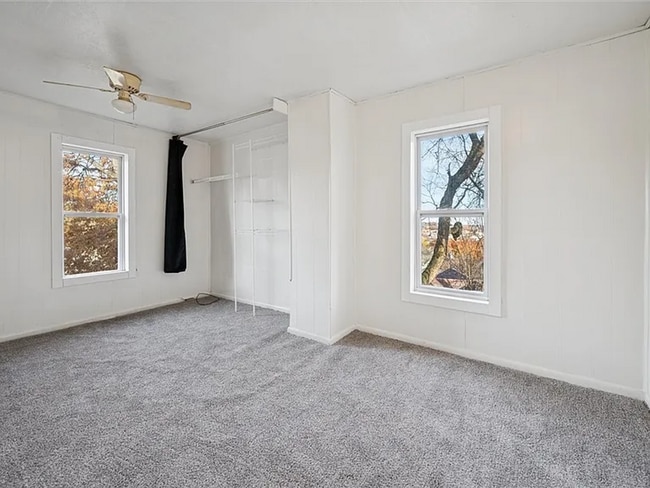 Photo - Charming 2 Bed 1 Bath in Butler!