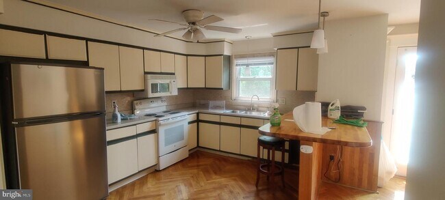 Photo - 432 E Linwood Ave House