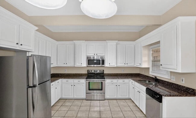 Photo - 122 Palin Drive