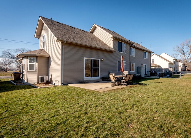 Photo - 8679 Old Green Bay Rd