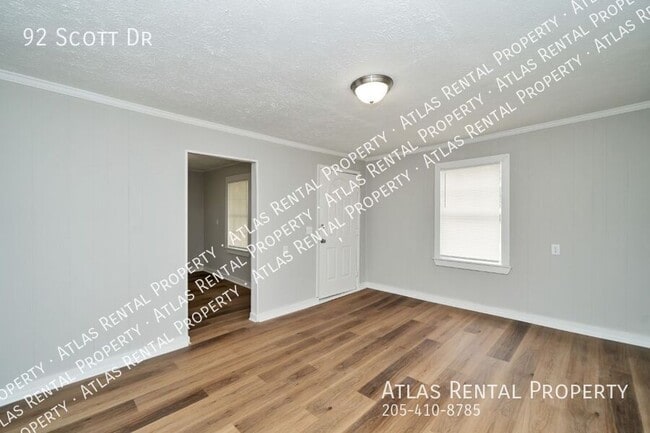 Photo - 92 Scott Dr