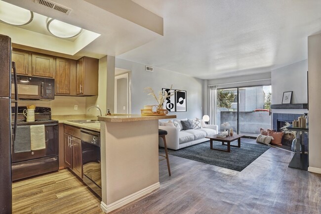 Building Photo - Royal Farms Rental