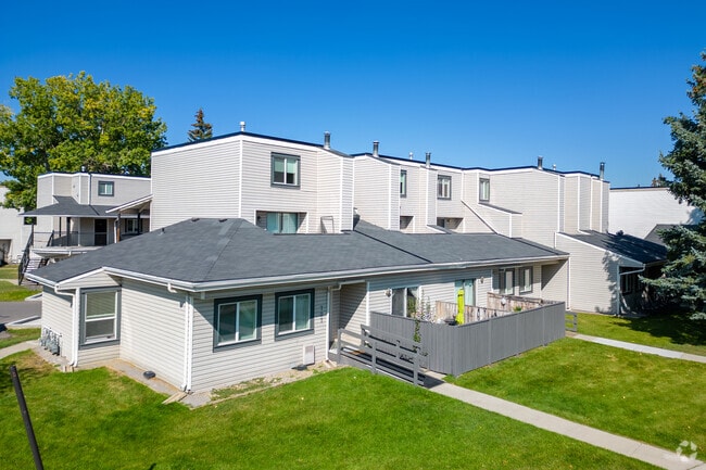 Photo - Sunridge Village