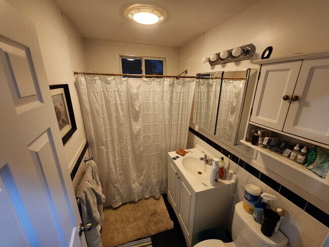 Photo - 11 Wadsworth St Unit 1