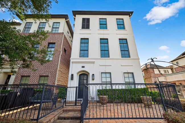 Building Photo - 9413 Fannin St Rental