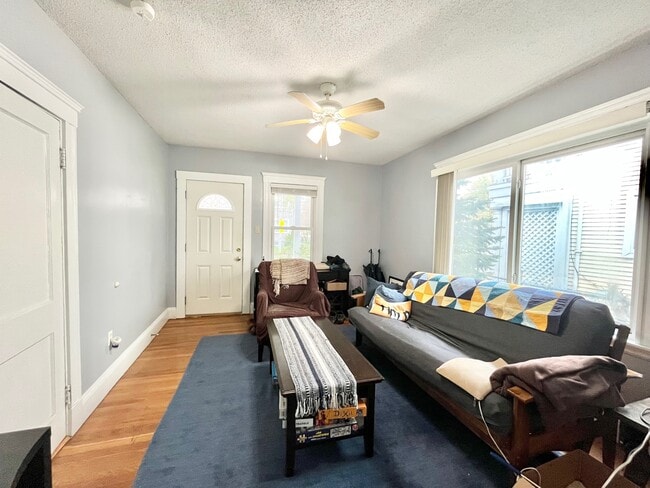 Photo - 42 Day St Unit 1