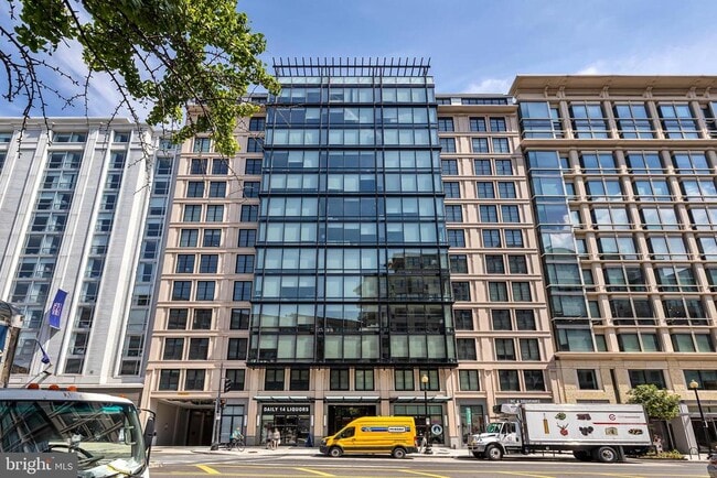 Building Photo - 1133 14th St NW Unit 903