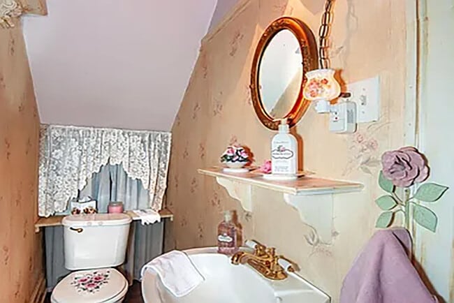 Photo - 42 Main St N