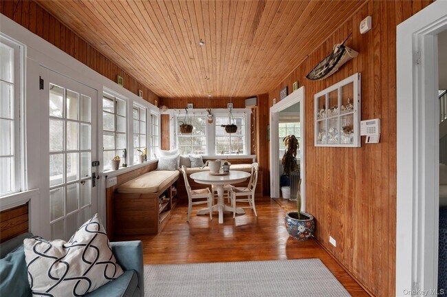 Photo - 696 Ocean Breeze Walk