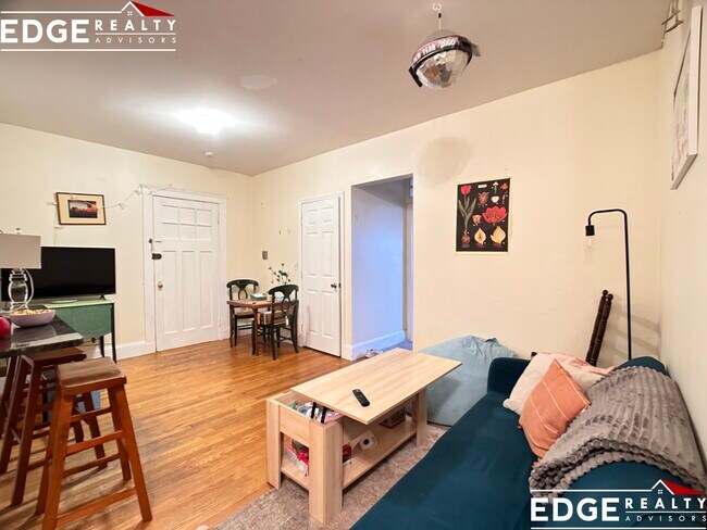 62 Egmont St Unit 1