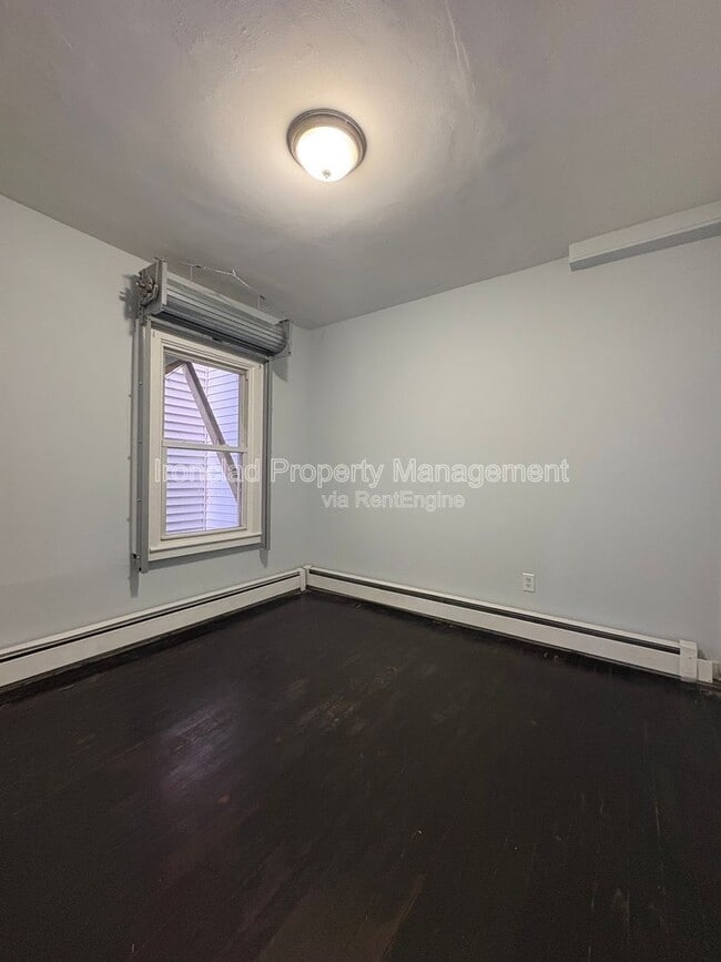 Photo - 206 Main St Unit 204 3