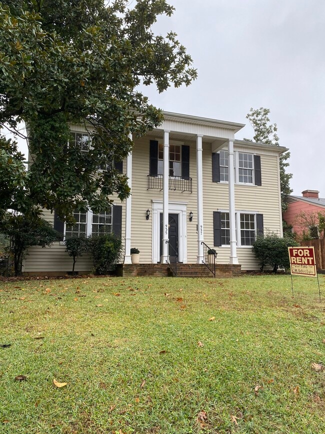 Building Photo - 937 Ontario St Unit Upstairs