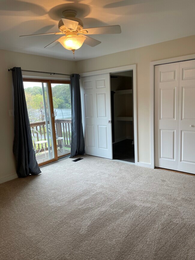 Photo - 7527 Broken Staff