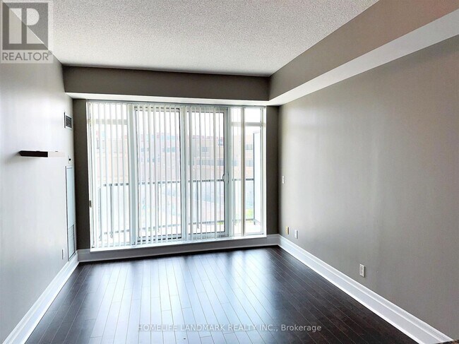 Photo - 111 Upper Duke Crescent Unit 417