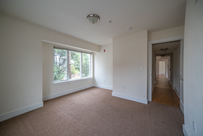 Photo - 441 N 32nd St Unit B