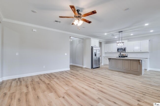 Photo - 134 Clearwater Cir