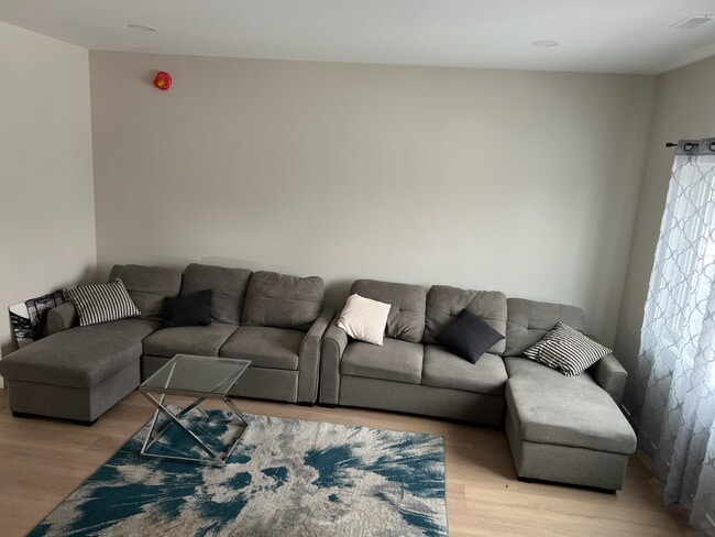 Photo - 345 Springfield Rd Unité 7